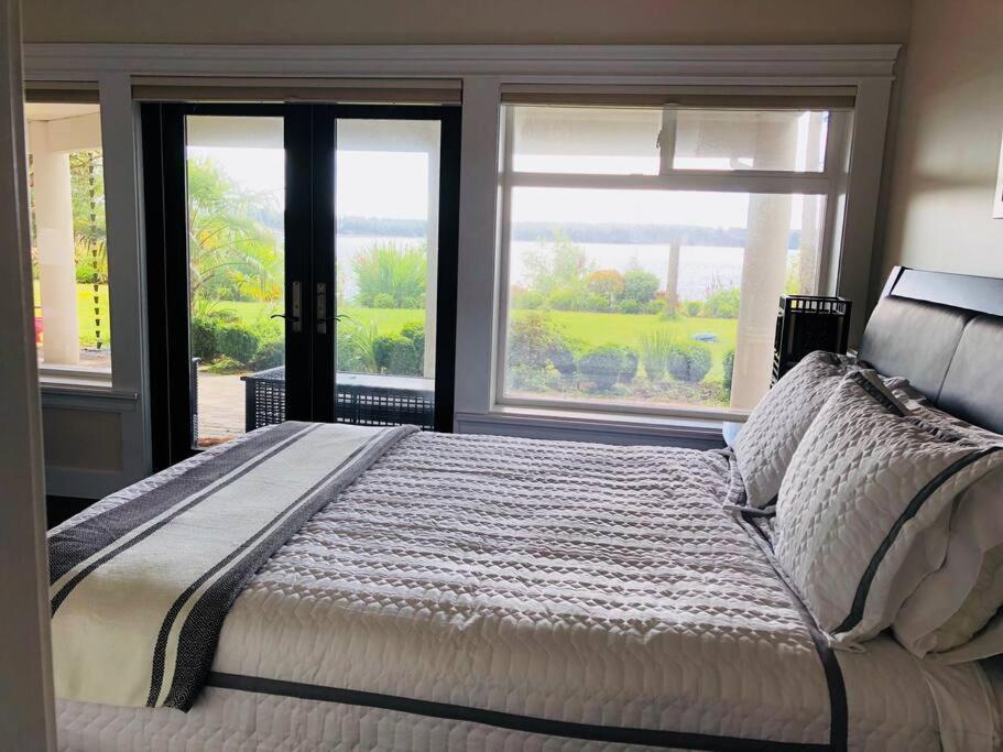 Saanichton Waterfront 2Br Suite With Superb Views Εξωτερικό φωτογραφία