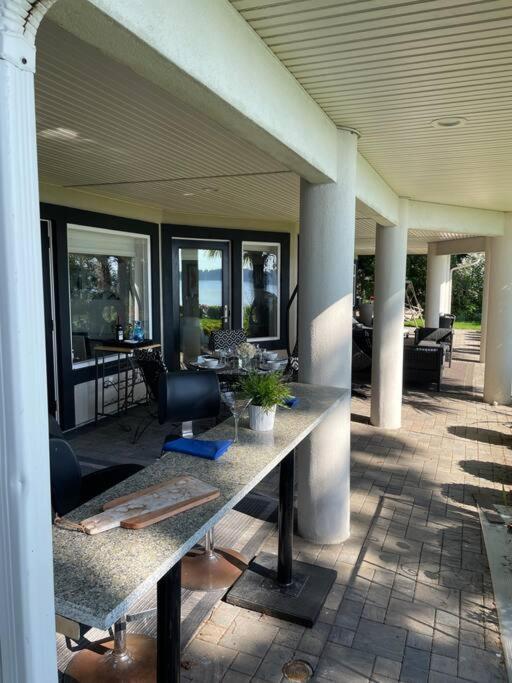 Saanichton Waterfront 2Br Suite With Superb Views Εξωτερικό φωτογραφία