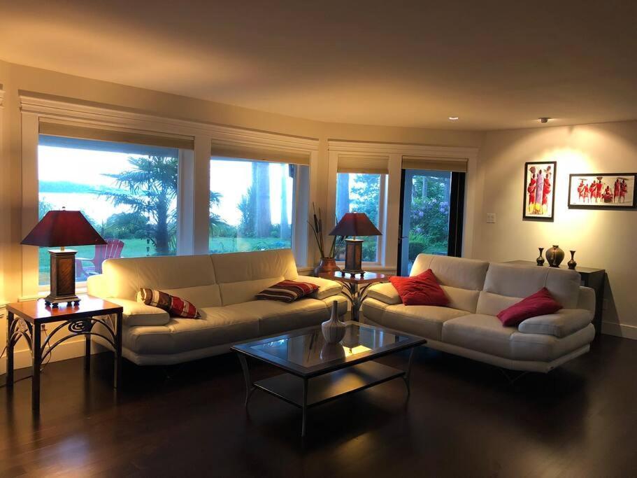 Saanichton Waterfront 2Br Suite With Superb Views Εξωτερικό φωτογραφία