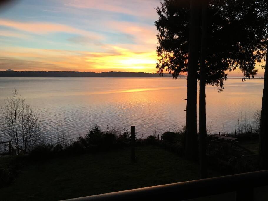 Saanichton Waterfront 2Br Suite With Superb Views Εξωτερικό φωτογραφία