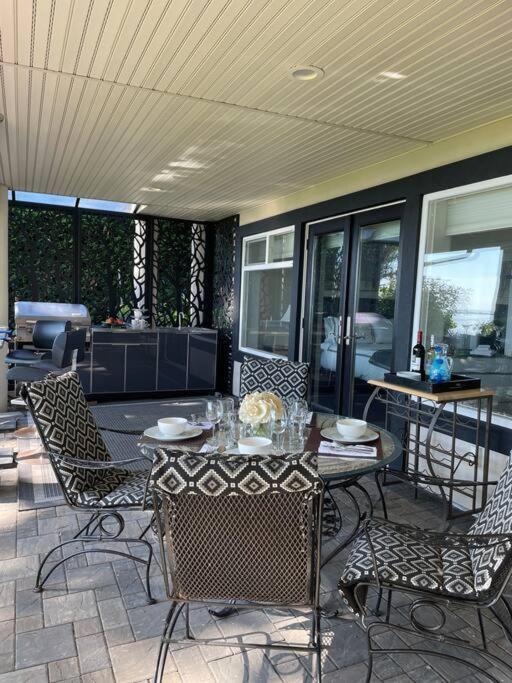 Saanichton Waterfront 2Br Suite With Superb Views Εξωτερικό φωτογραφία