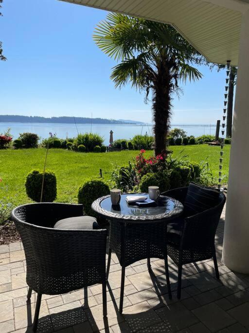 Saanichton Waterfront 2Br Suite With Superb Views Εξωτερικό φωτογραφία